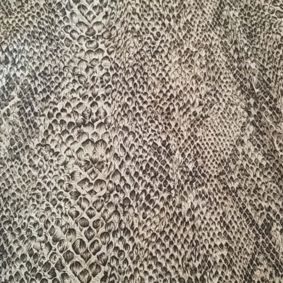 GREEN HALTER DRESS - Picture 4 of 5